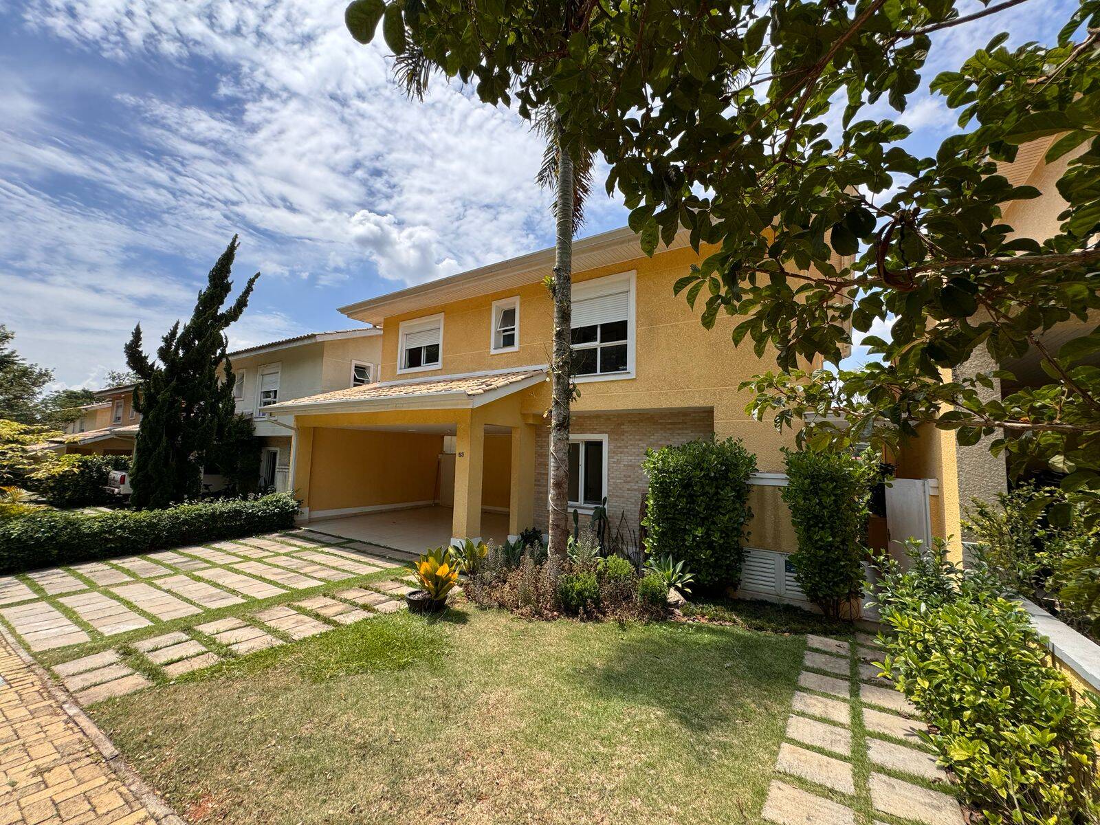 Casa de Condomínio à venda e aluguel com 4 quartos, 320m² - Foto 4