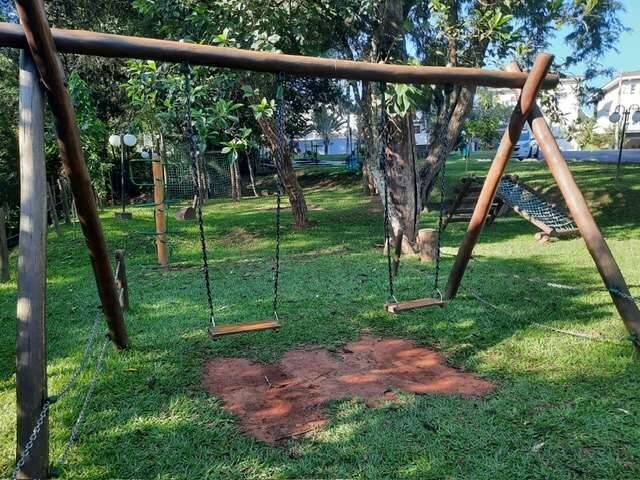 Casa de Condomínio à venda e aluguel com 4 quartos, 358m² - Foto 47