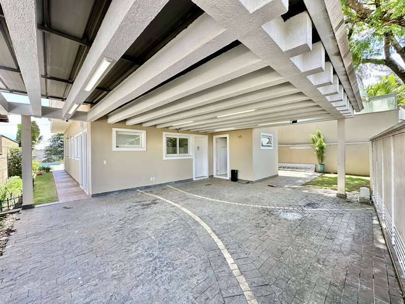 Casa de Condomínio à venda e aluguel com 4 quartos, 358m² - Foto 8