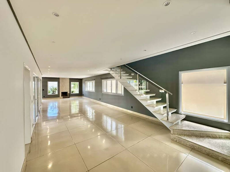 Casa de Condomínio à venda e aluguel com 4 quartos, 358m² - Foto 17
