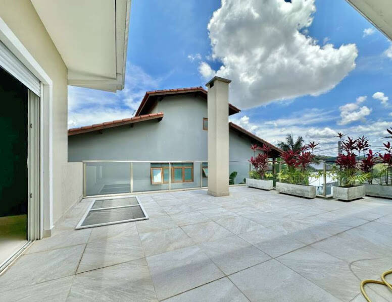 Casa de Condomínio à venda e aluguel com 4 quartos, 358m² - Foto 32
