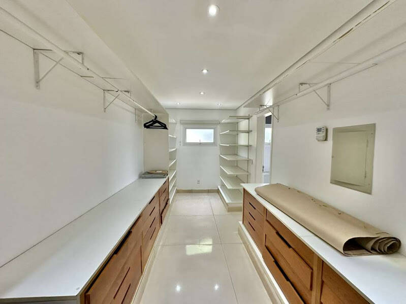 Casa de Condomínio à venda e aluguel com 4 quartos, 358m² - Foto 35