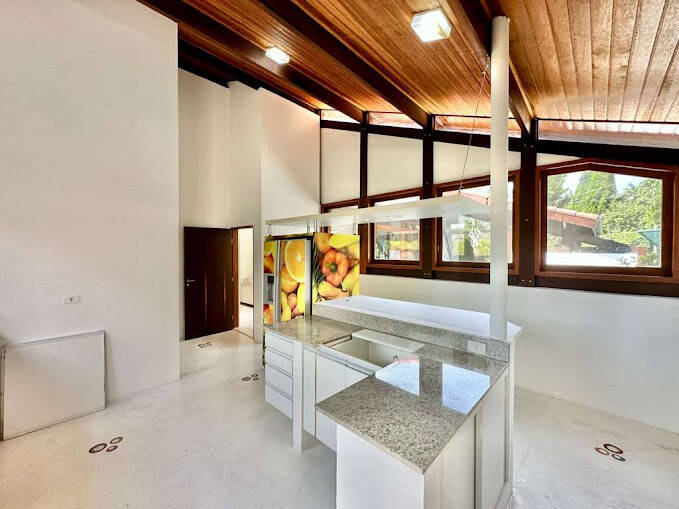 Casa de Condomínio à venda com 4 quartos, 345m² - Foto 15