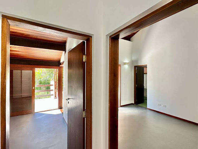 Casa de Condomínio à venda com 4 quartos, 345m² - Foto 31