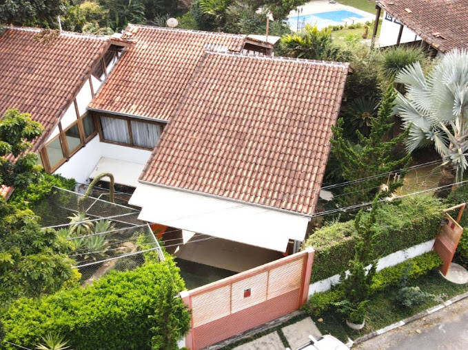Casa de Condomínio à venda com 4 quartos, 345m² - Foto 54