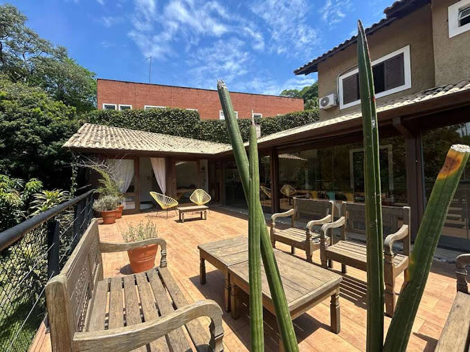 Casa de Condomínio à venda com 3 quartos, 355m² - Foto 32