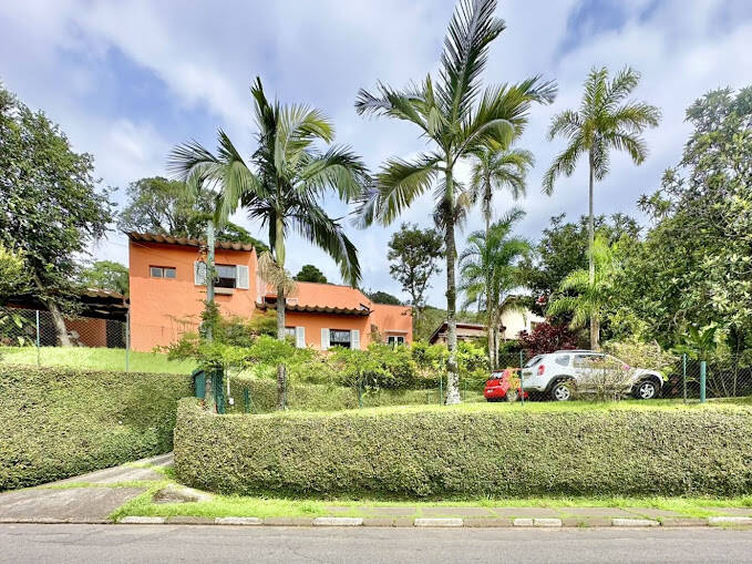 Casa, 4 quartos, 218 m² - Foto 1