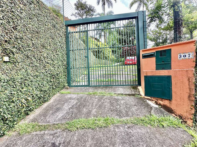 Casa, 4 quartos, 218 m² - Foto 8