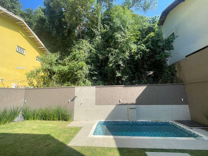 Casa de Condomínio à venda com 3 quartos, 221m² - Foto 32