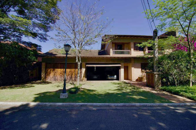 Casa de Condomínio à venda com 7 quartos, 628m² - Foto 2