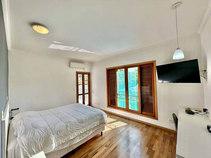 Casa de Condomínio à venda com 4 quartos, 359m² - Foto 31