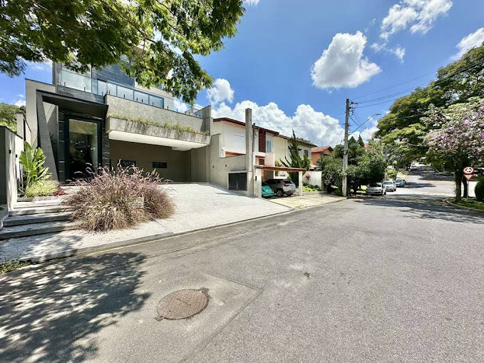 Casa de Condomínio à venda com 4 quartos, 398m² - Foto 2