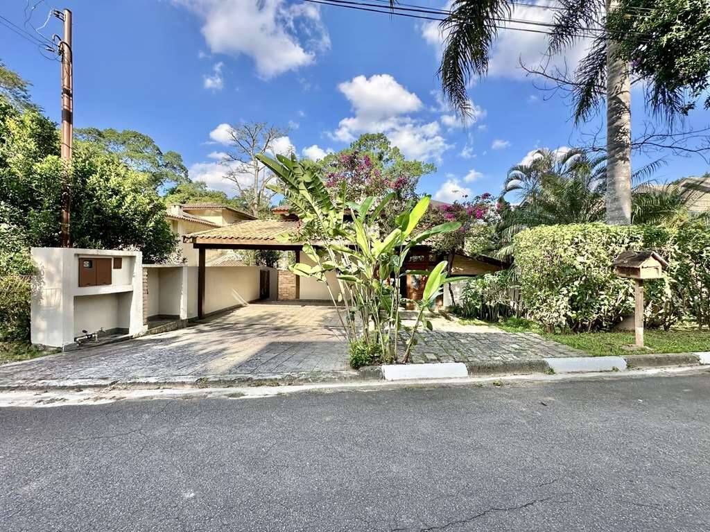 Casa de Condomínio à venda com 5 quartos, 321m² - Foto 3