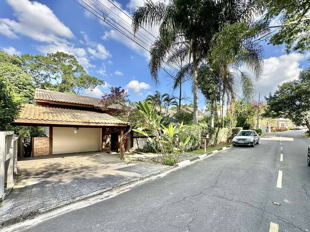 Casa de Condomínio à venda com 5 quartos, 321m² - Foto 4