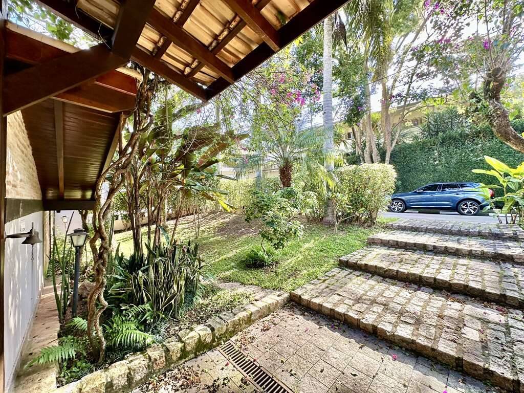 Casa de Condomínio à venda com 5 quartos, 321m² - Foto 5