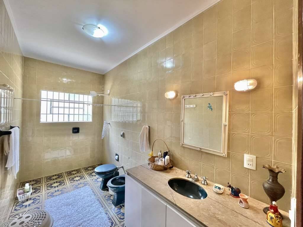 Casa de Condomínio à venda com 4 quartos, 398m² - Foto 24