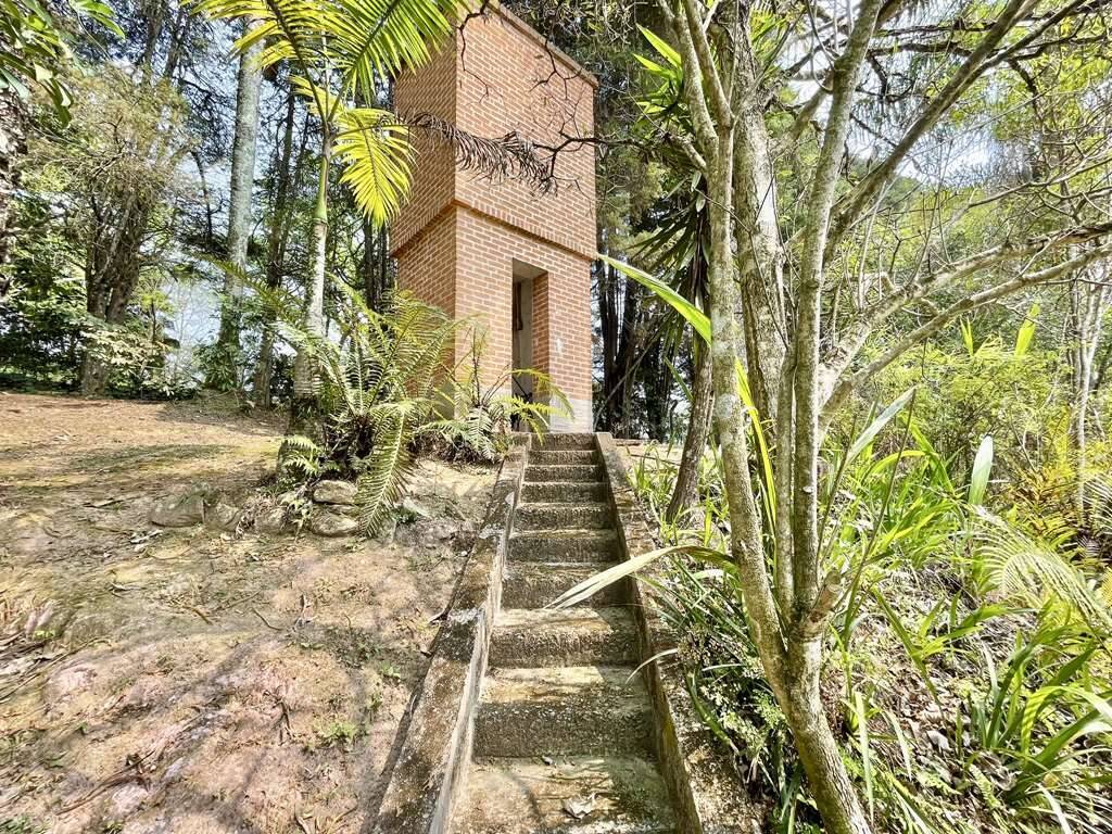 Casa de Condomínio à venda com 4 quartos, 398m² - Foto 29