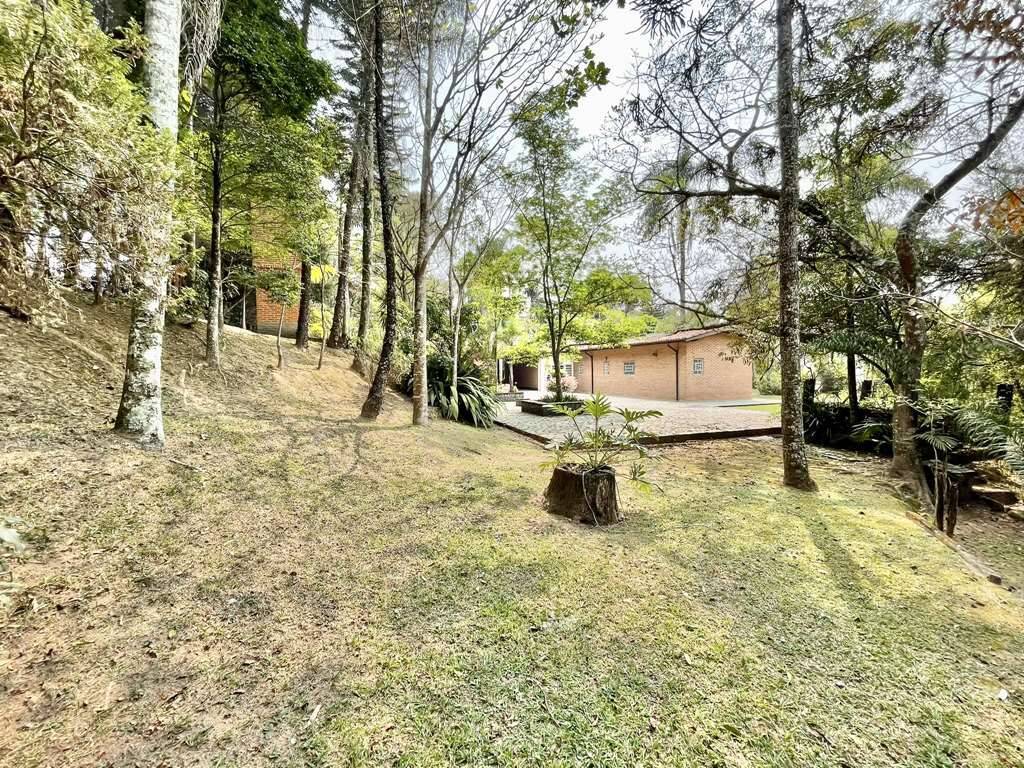Casa de Condomínio à venda com 4 quartos, 398m² - Foto 31