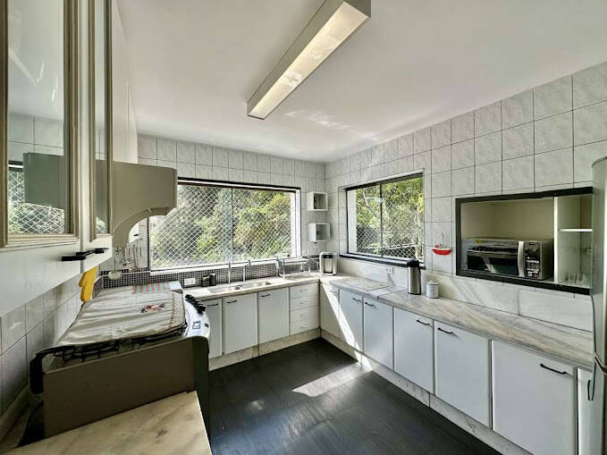 Casa de Condomínio à venda e aluguel com 5 quartos, 650m² - Foto 14