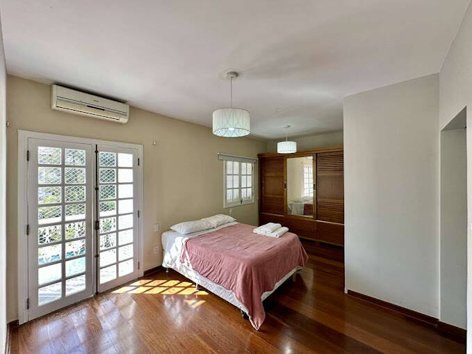 Casa de Condomínio à venda e aluguel com 5 quartos, 650m² - Foto 19