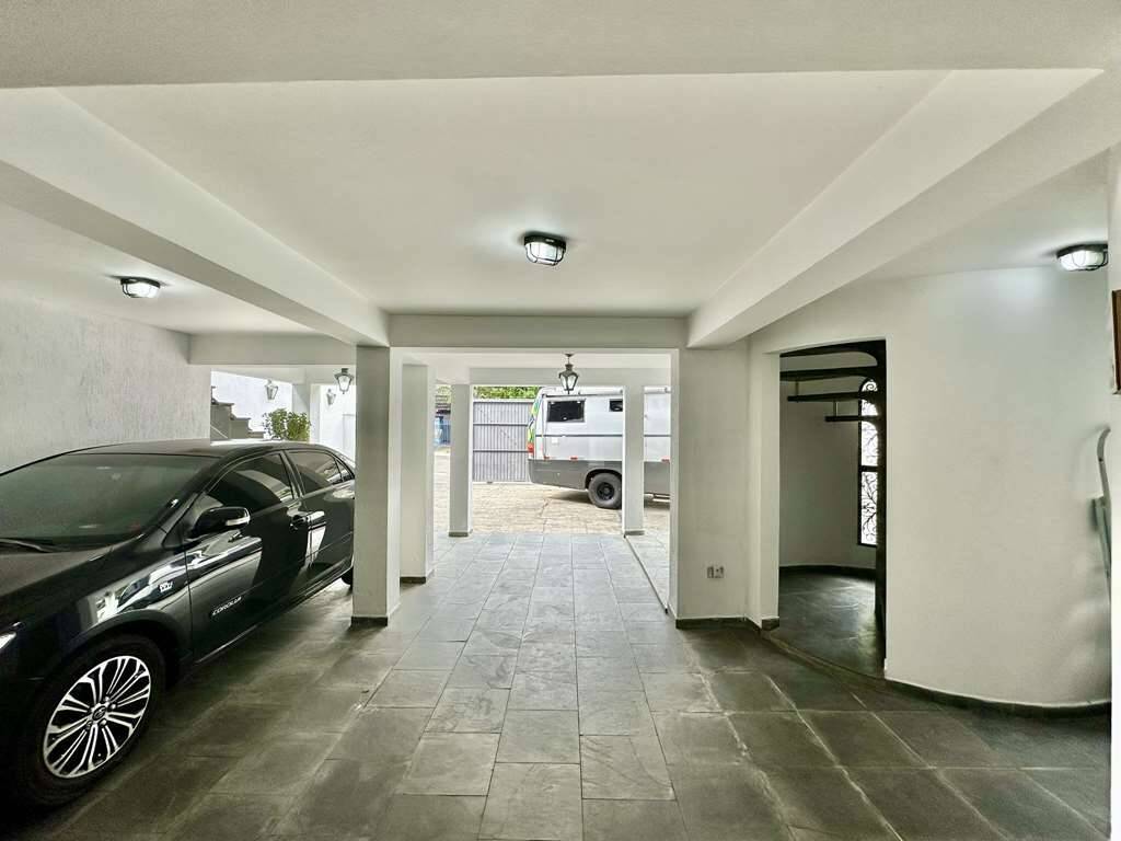 Casa à venda com 3 quartos, 432m² - Foto 8