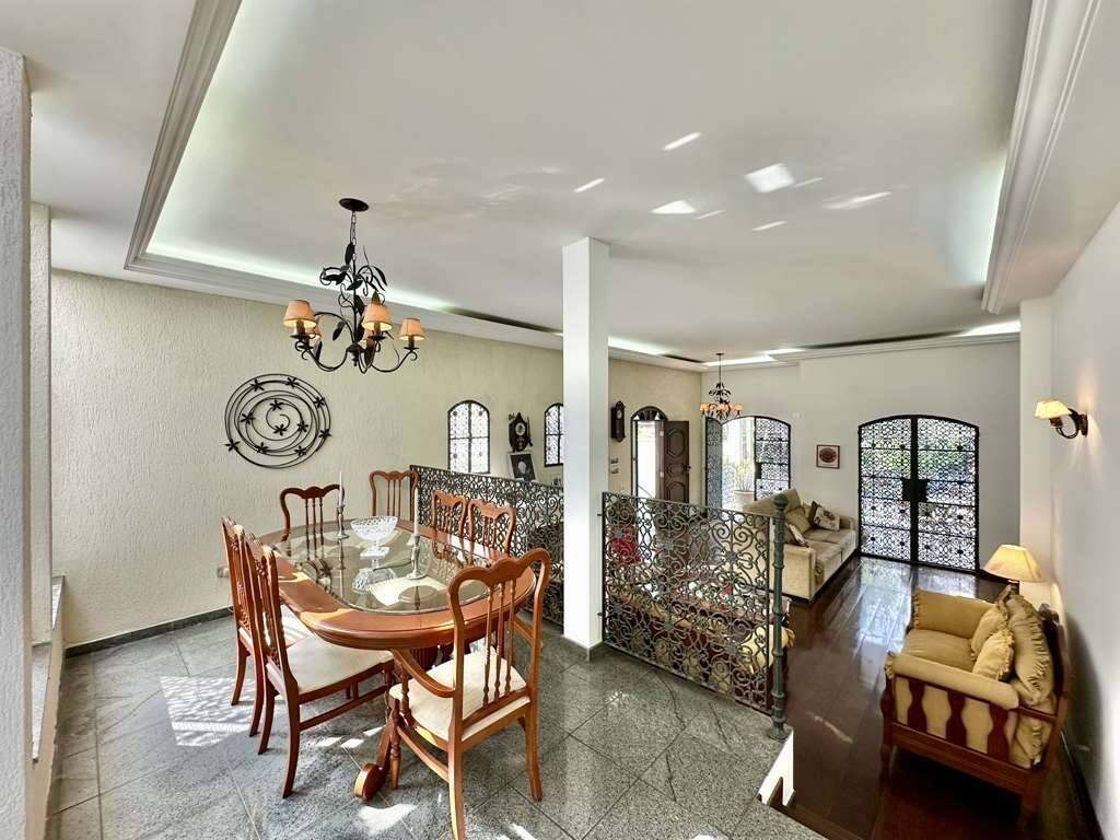 Casa à venda com 3 quartos, 432m² - Foto 26