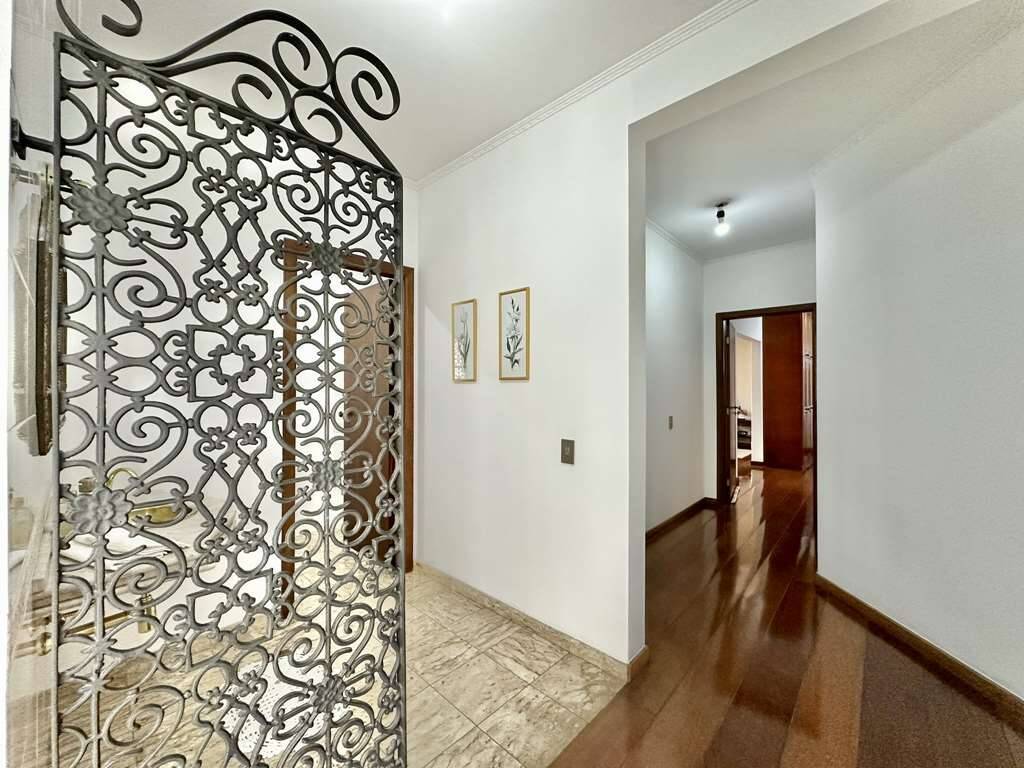 Casa à venda com 3 quartos, 432m² - Foto 29