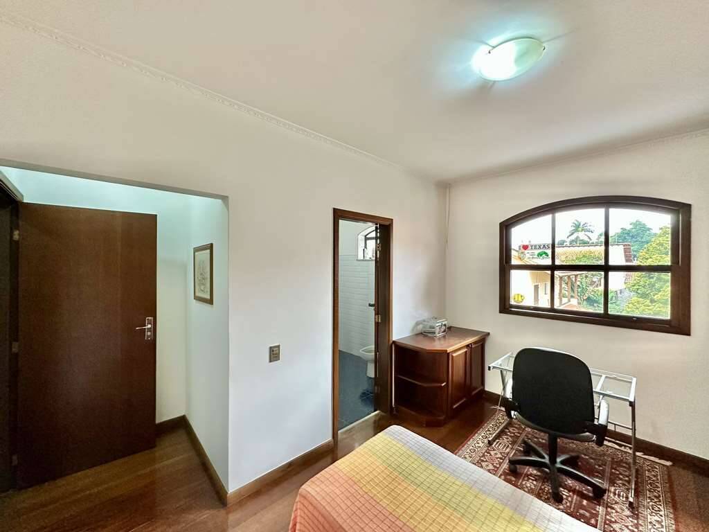 Casa à venda com 3 quartos, 432m² - Foto 35