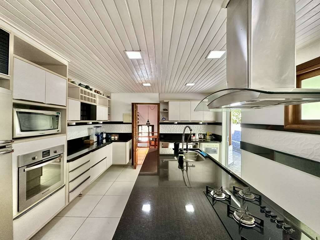 Casa de Condomínio à venda e aluguel com 3 quartos, 473m² - Foto 14