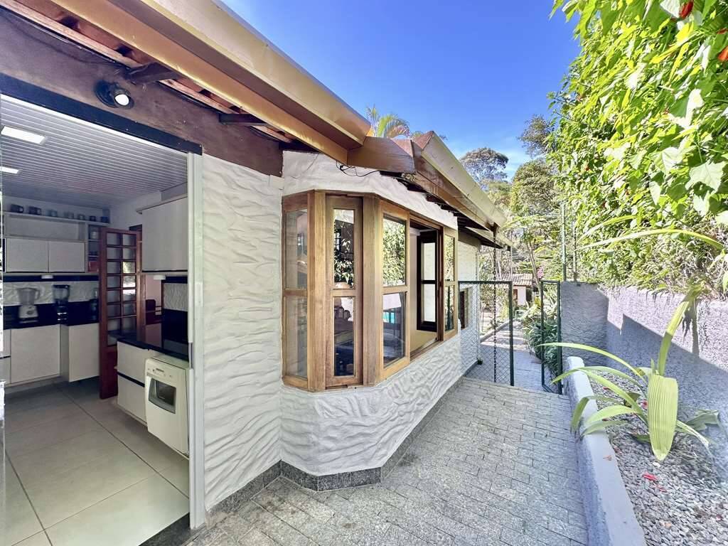Casa de Condomínio à venda e aluguel com 3 quartos, 473m² - Foto 49