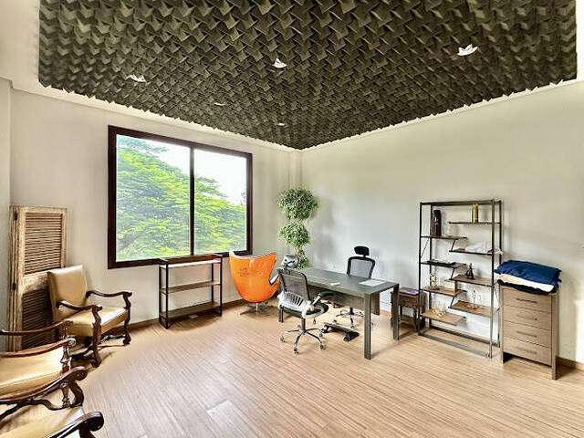 Sala para Venda em Carapicuíba - 3