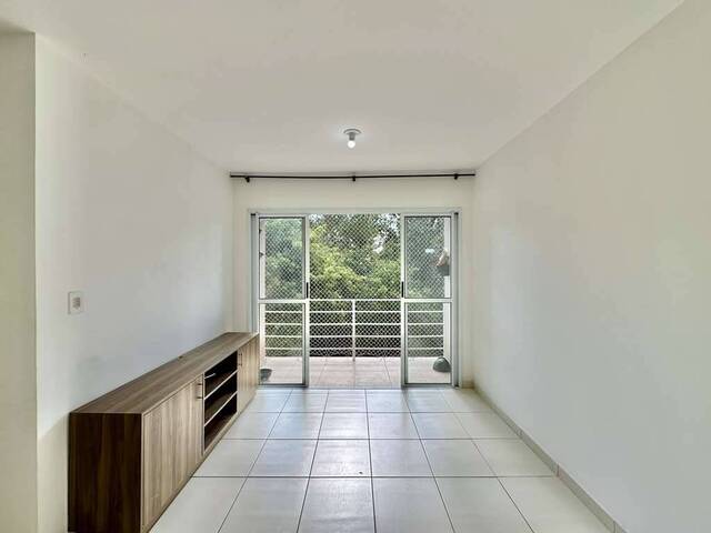 Apartamento para Venda em Cotia - 3